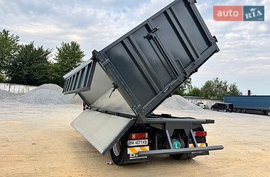 Самосвал DAF 85 2011 в Ровно