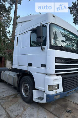 Тягач DAF 95 1995 в Буче