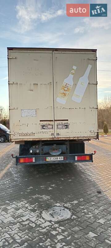 Грузовой фургон DAF 95 2001 в Черновцах