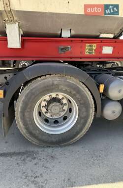 Самосвал DAF 95 2002 в 