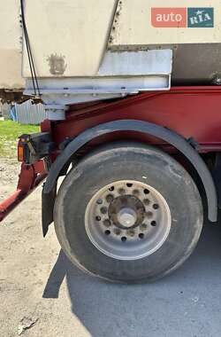 Самосвал DAF 95 2002 в 