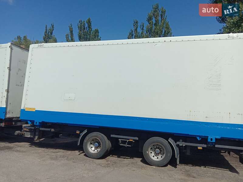 Грузовой фургон DAF 95 2004 в Киеве