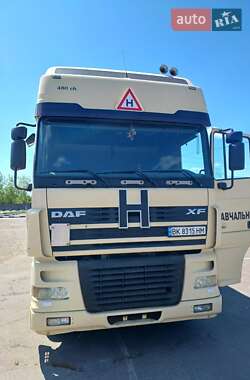 Тентований DAF 95 2006 в Вараші