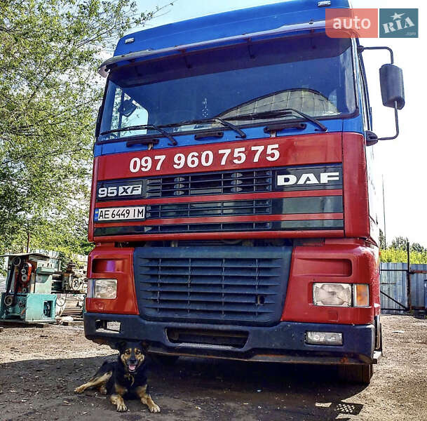 Кран-манипулятор DAF 95 2000 в Днепре