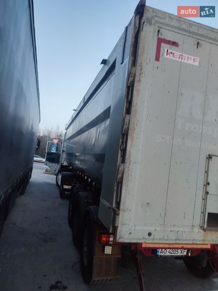 Самосвал DAF 95 2003 в Буче