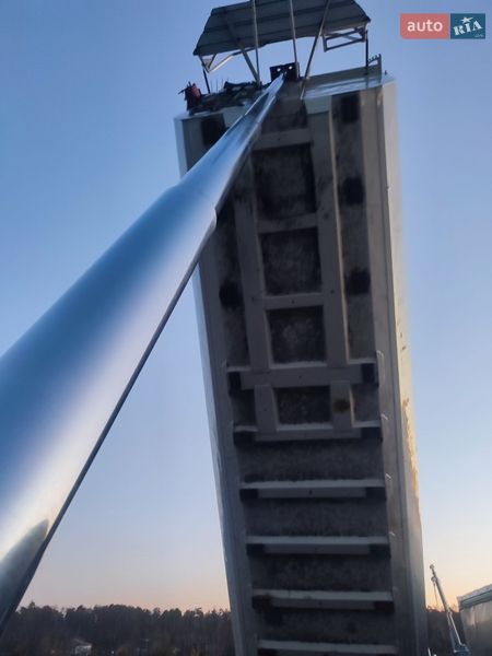 Самосвал DAF 95 2003 в Буче