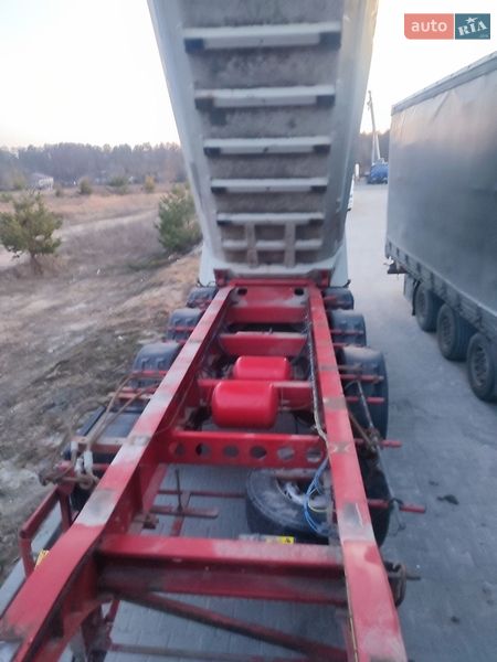 Самосвал DAF 95 2003 в Буче