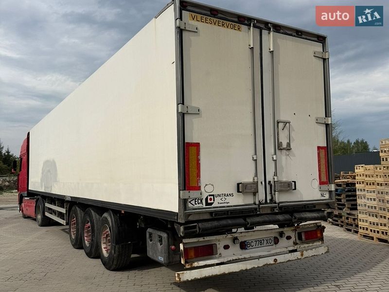 Тягач DAF 95 2002 в Львове