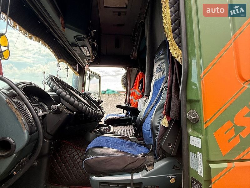 Тягач DAF 95 2004 в Прилуках