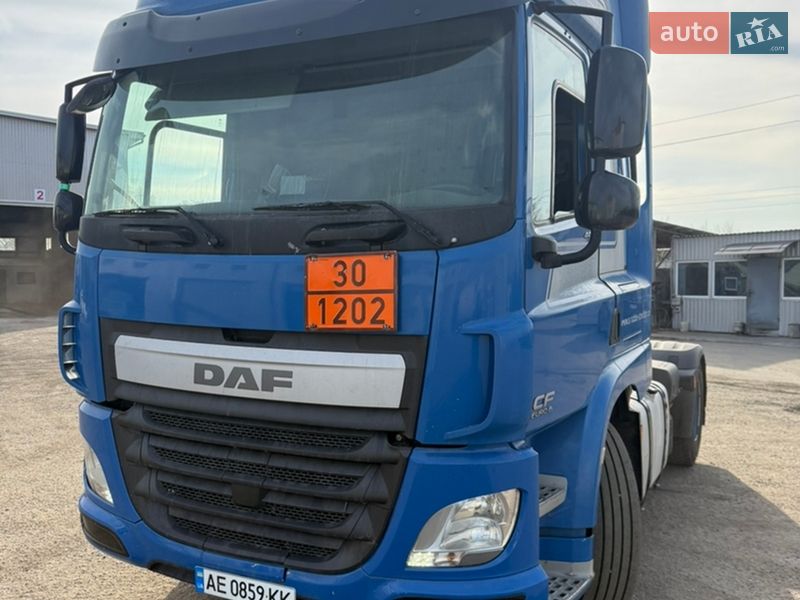 Тягач DAF CF 400FT 2014 в Дніпрі