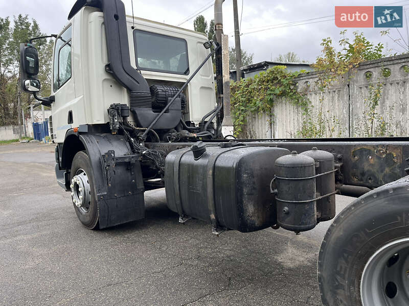 Тягач DAF CF 75 2013 в Киеве