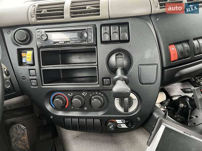 Тягач DAF CF 75 2013 в Киеве