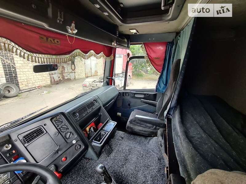 Тягач DAF CF 85 2001 в Новой Одессе