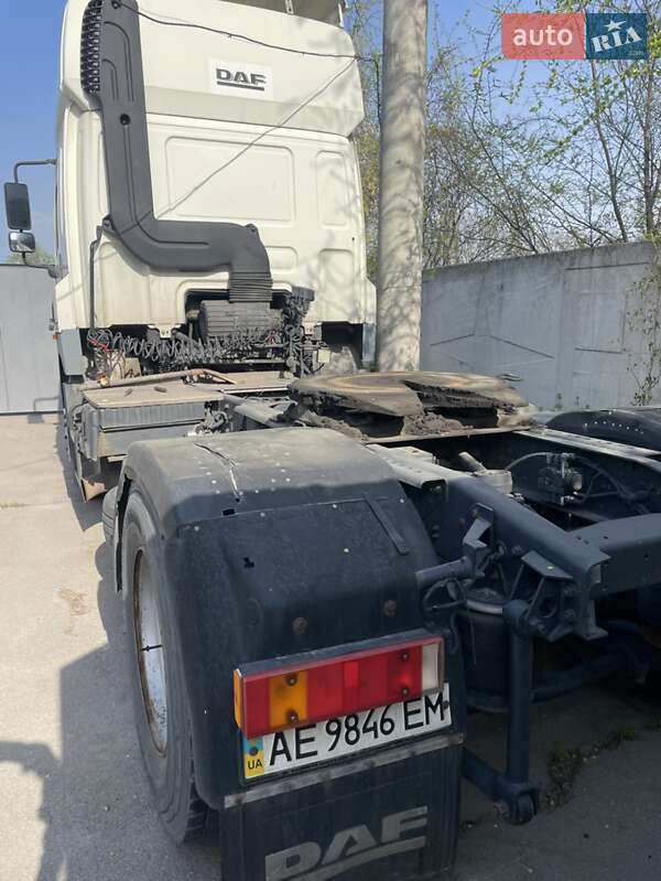 Тягач DAF CF 85 2003 в Днепре