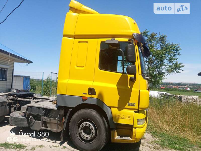 Тягач DAF CF 85 2009 в Каменец-Подольском