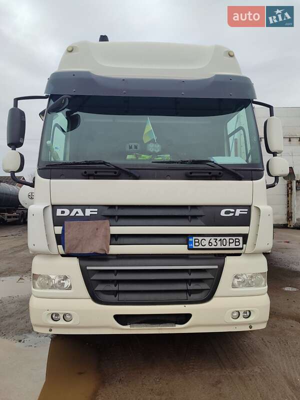 Тягач DAF CF 85 2011 в Львове