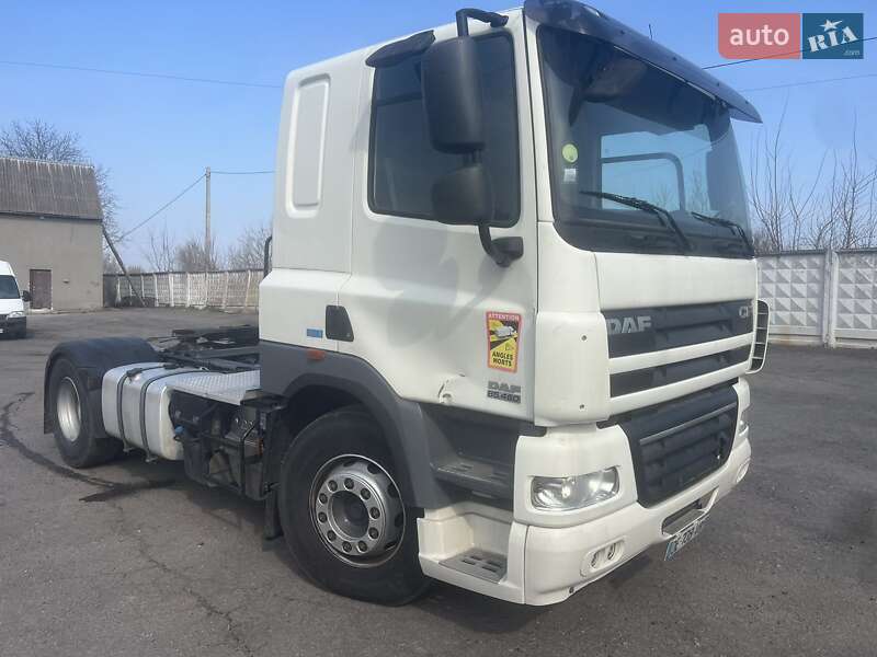 Тягач DAF CF 85 2013 в 