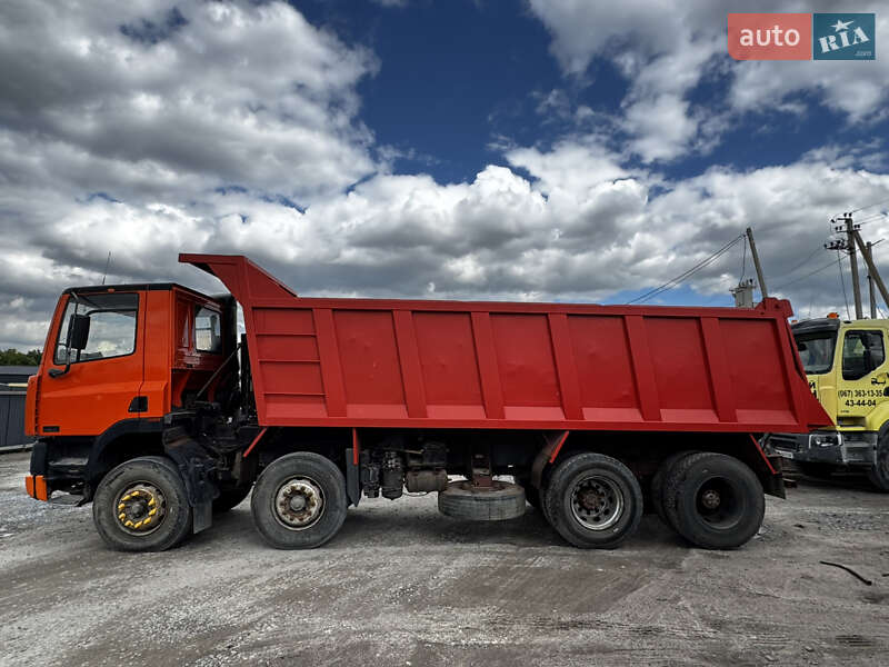 Самосвал DAF CF 85 2000 в Ровно