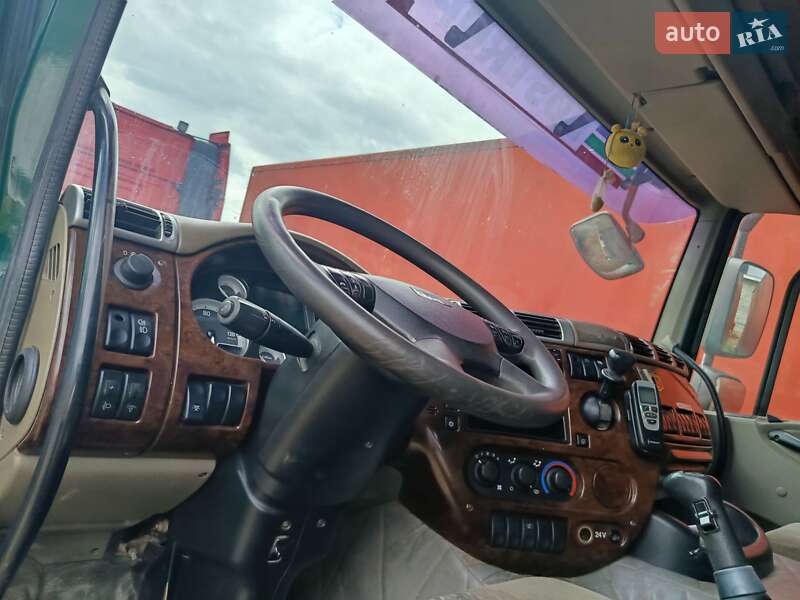 Самосвал DAF CF 85 2007 в Стрые