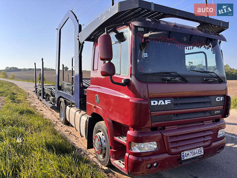 Тягач DAF CF 85 2009 в 