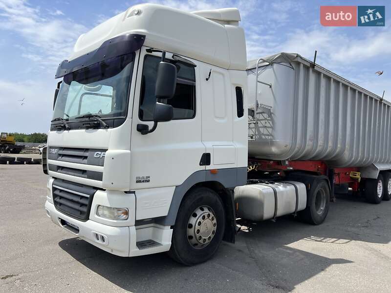 Тягач DAF CF 85 2010 в 