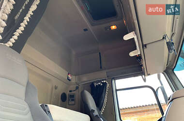 Тягач DAF CF 85 2011 в 