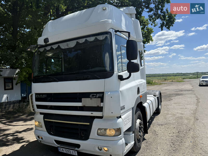 Тягач DAF CF 85 2012 в 
