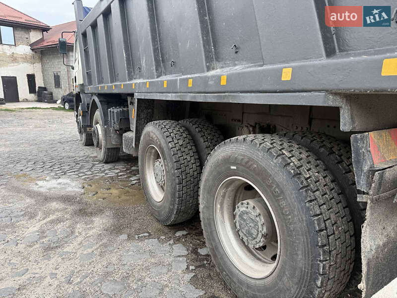 Самосвал DAF CF 85 2003 в Ровно