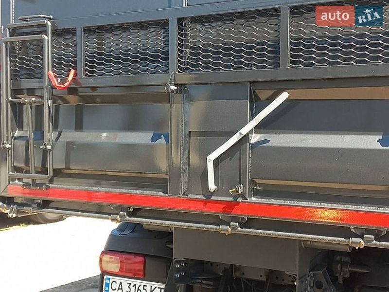 Самоскид DAF CF 85 2012 в Умані