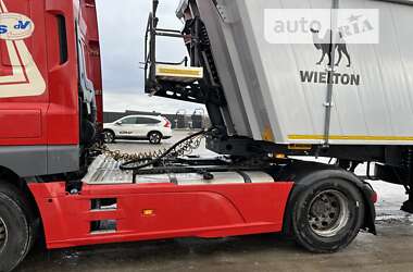 Тягач DAF CF 2014 в 