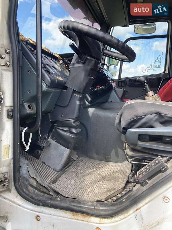 Грузовой фургон DAF CF 2002 в Черкассах