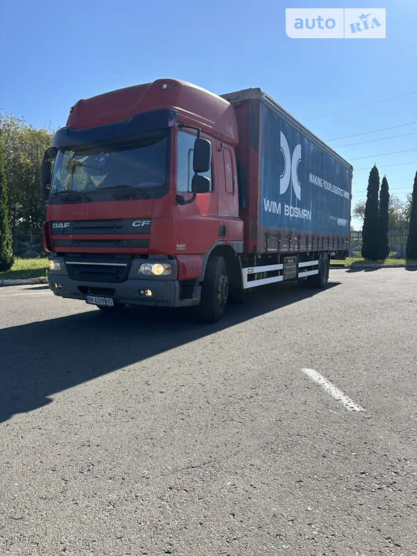 Грузовой фургон DAF CF 2010 в Ровно