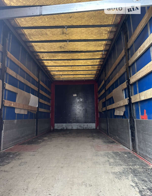 Грузовой фургон DAF CF 2010 в Ровно