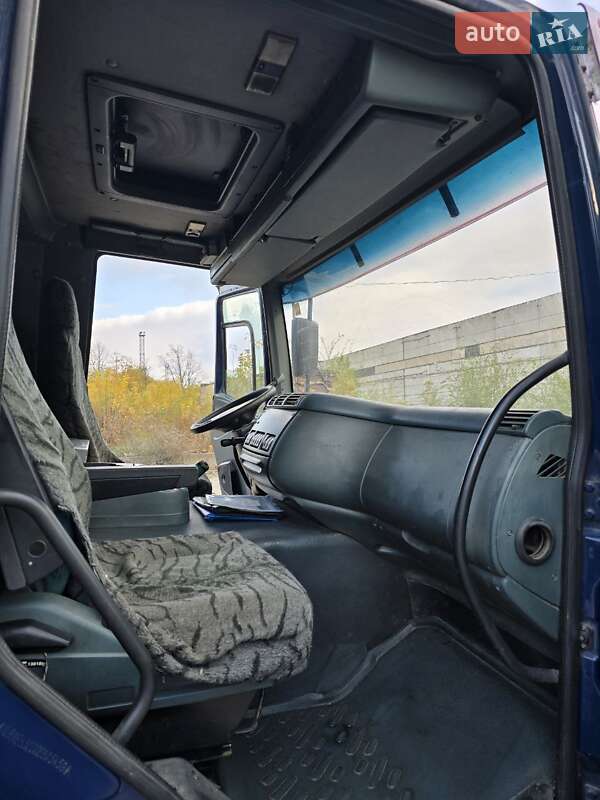 Грузовой фургон DAF CF 2003 в Запорожье
