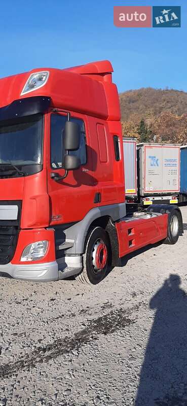 Тягач DAF CF 2014 в Мукачевому