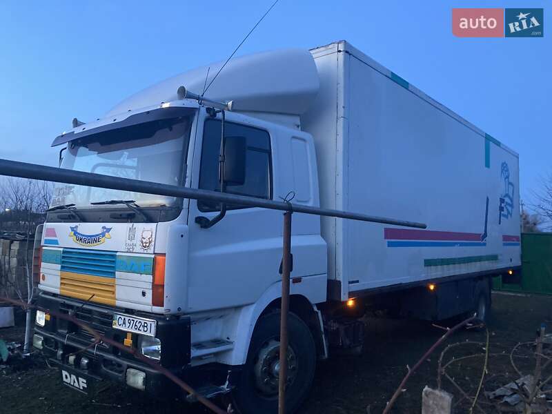 Грузовой фургон DAF CF 2002 в Черкассах