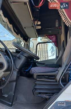 Тягач DAF CF 2007 в 