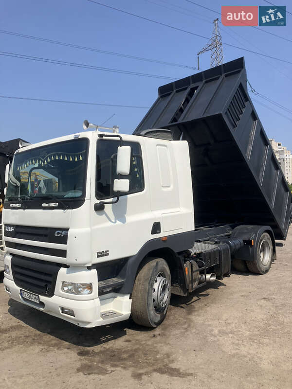 Самоскид DAF CF 2002 в Києві