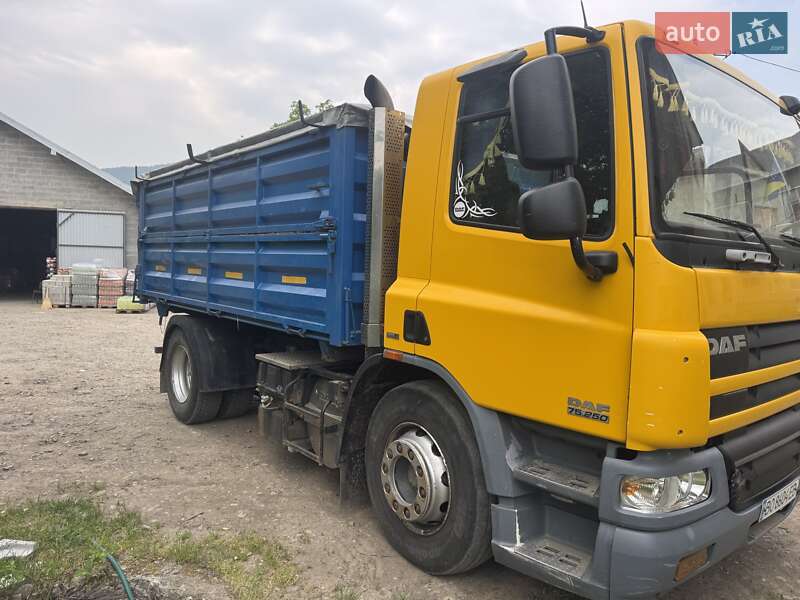 Самосвал DAF CF 2008 в Косове