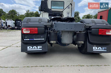 Тягач DAF CF 2015 в 
