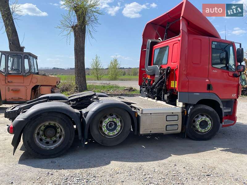 Тягач DAF CF 2016 в Гореничах