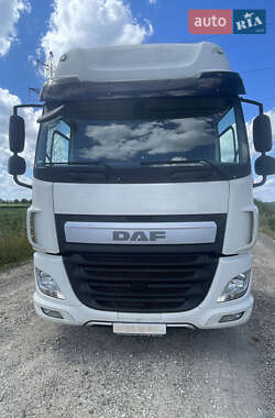 Тягач DAF CF 2016 в 