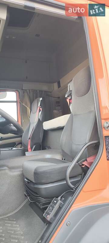 Тягач DAF CF 2013 в Умані