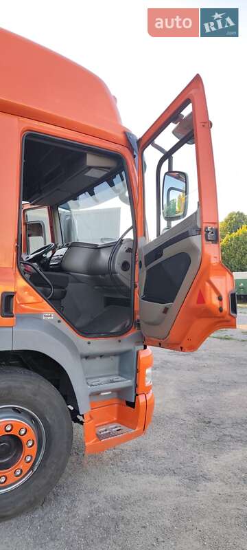 Тягач DAF CF 2013 в Умані