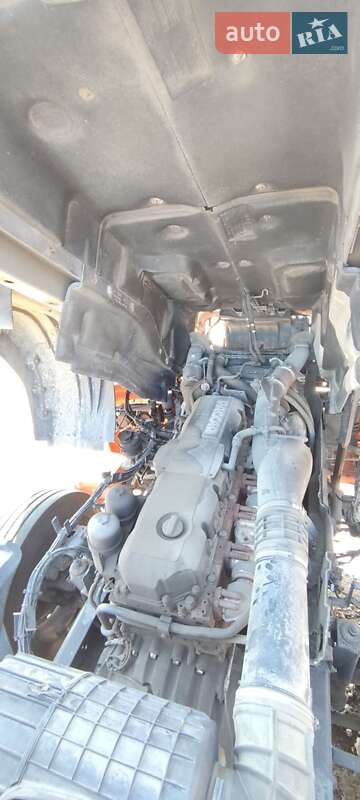 Тягач DAF CF 2013 в Умані