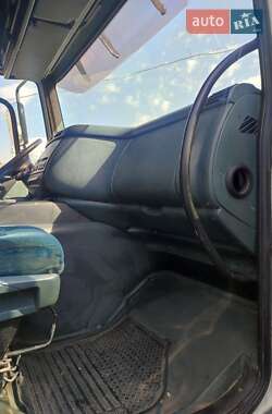 Тягач DAF CF 2003 в 