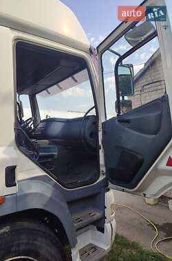 Тягач DAF CF 2003 в 