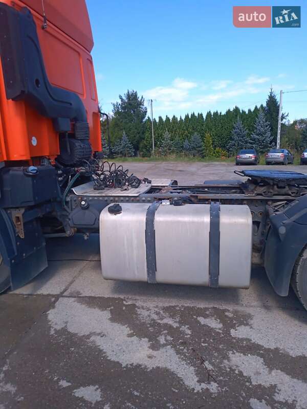 Тягач DAF CF 2015 в Ровно