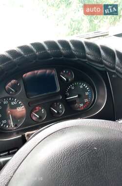 Тягач DAF CF 2006 в 