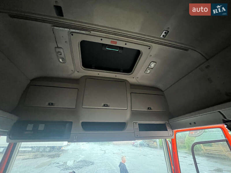 Тягач DAF CF 2015 в Жовкві